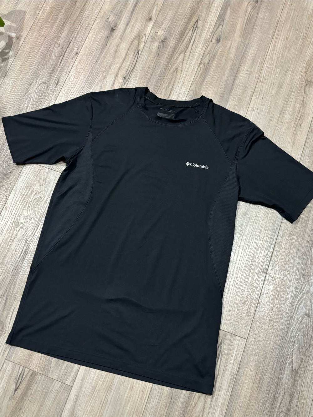 Columbia Black Short Sleeve Active Tee with Logo